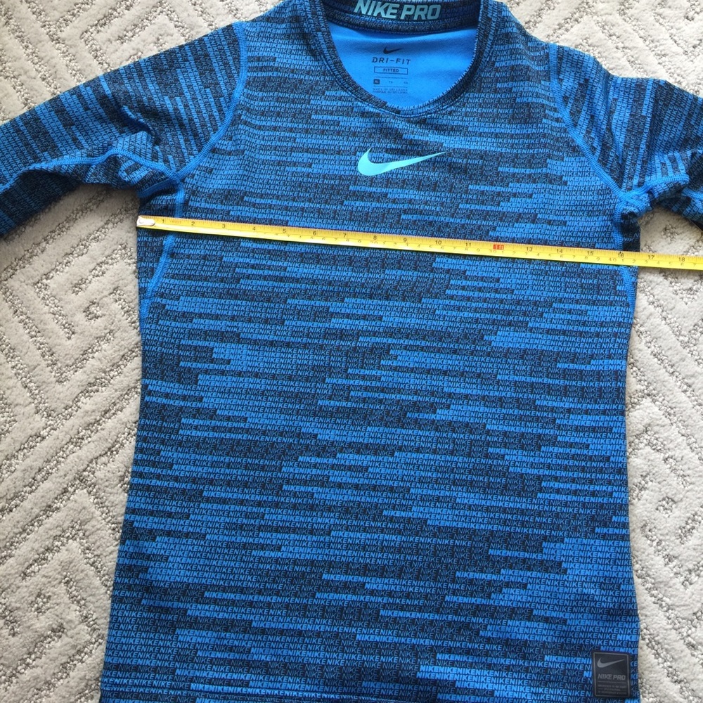 Nike Pro warm Boy’s long sleeves training Top - Picture 4 of 7